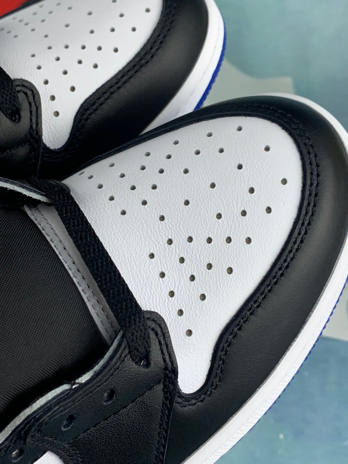 Air Jordan 1 High - Unisex Sneakers Style 09
