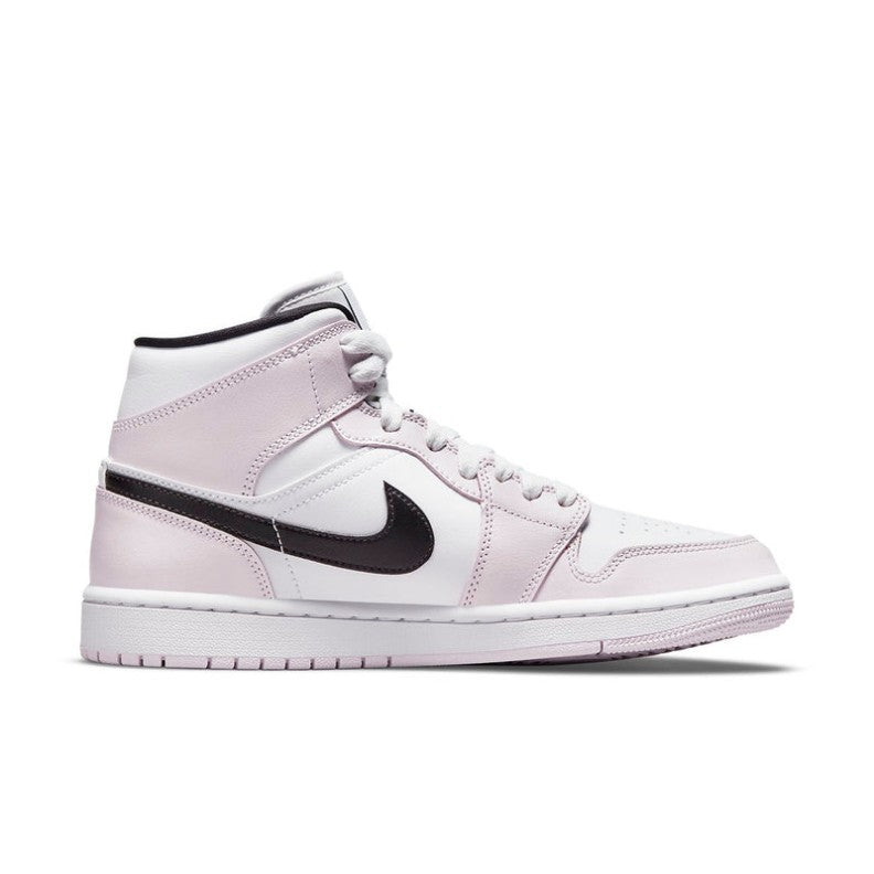 Air Jordan 1 Mid 'Black White Gym Red' 554724-122