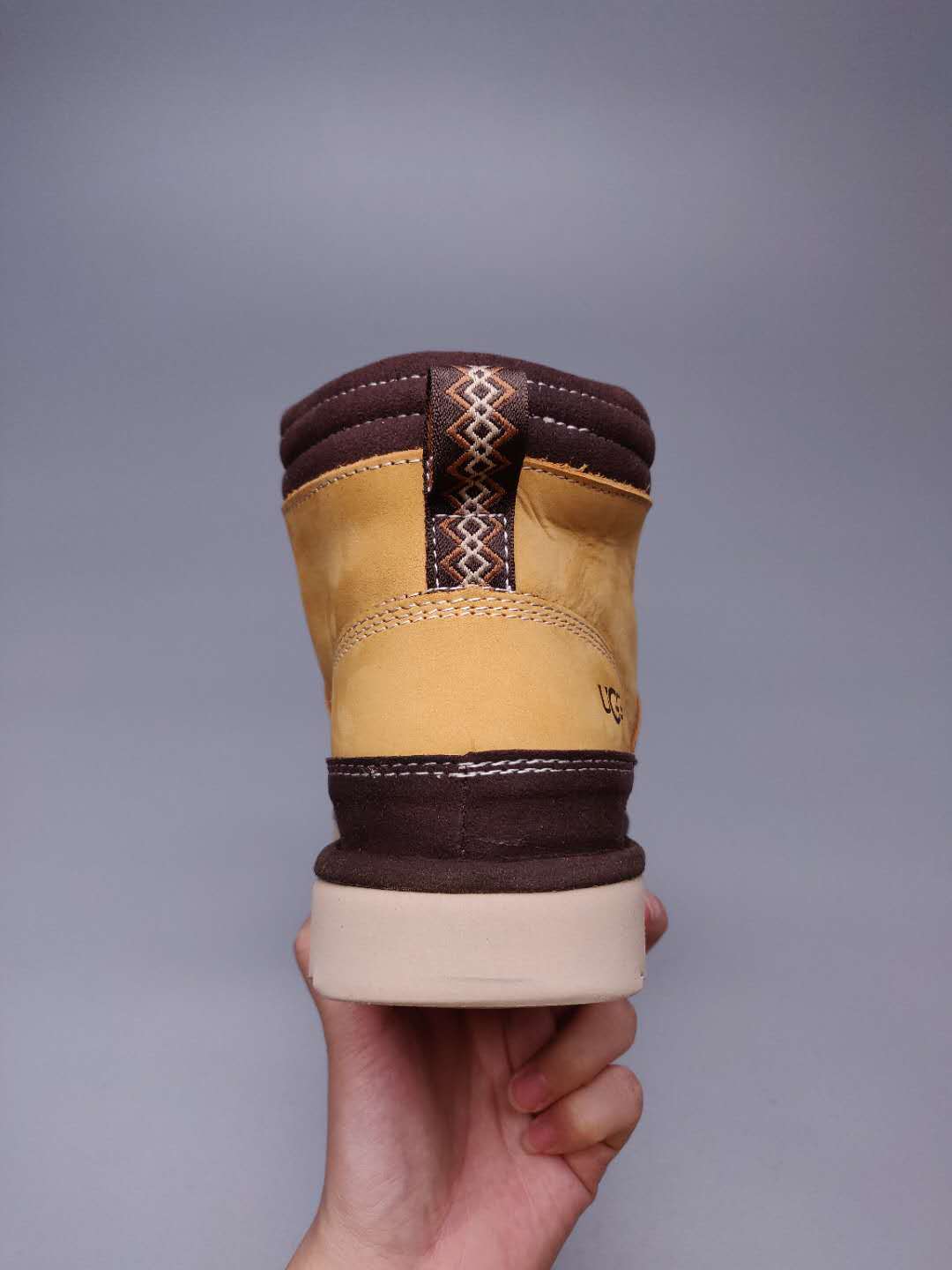 Chestnut Men’s Casual Lace-Up Sneakers — New Arrival | In Stock