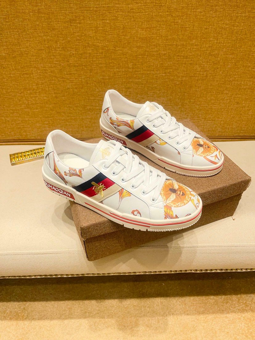 Gucci Men’s White Multicolor Graphic Low-Top Sneakers