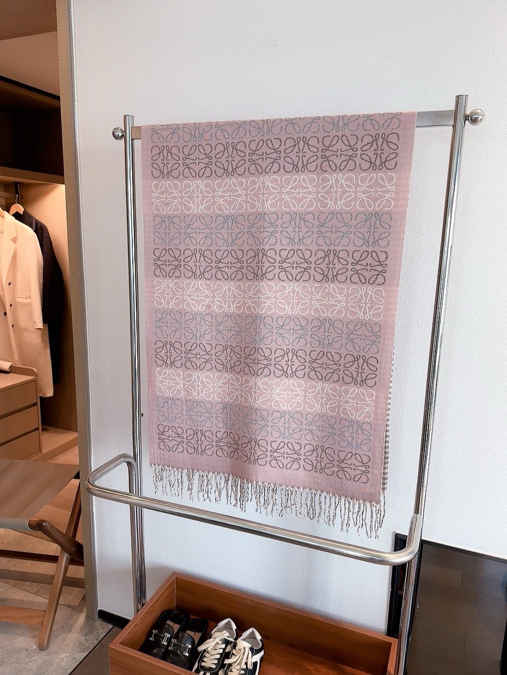 Reversible Fringed Patterned Scarf