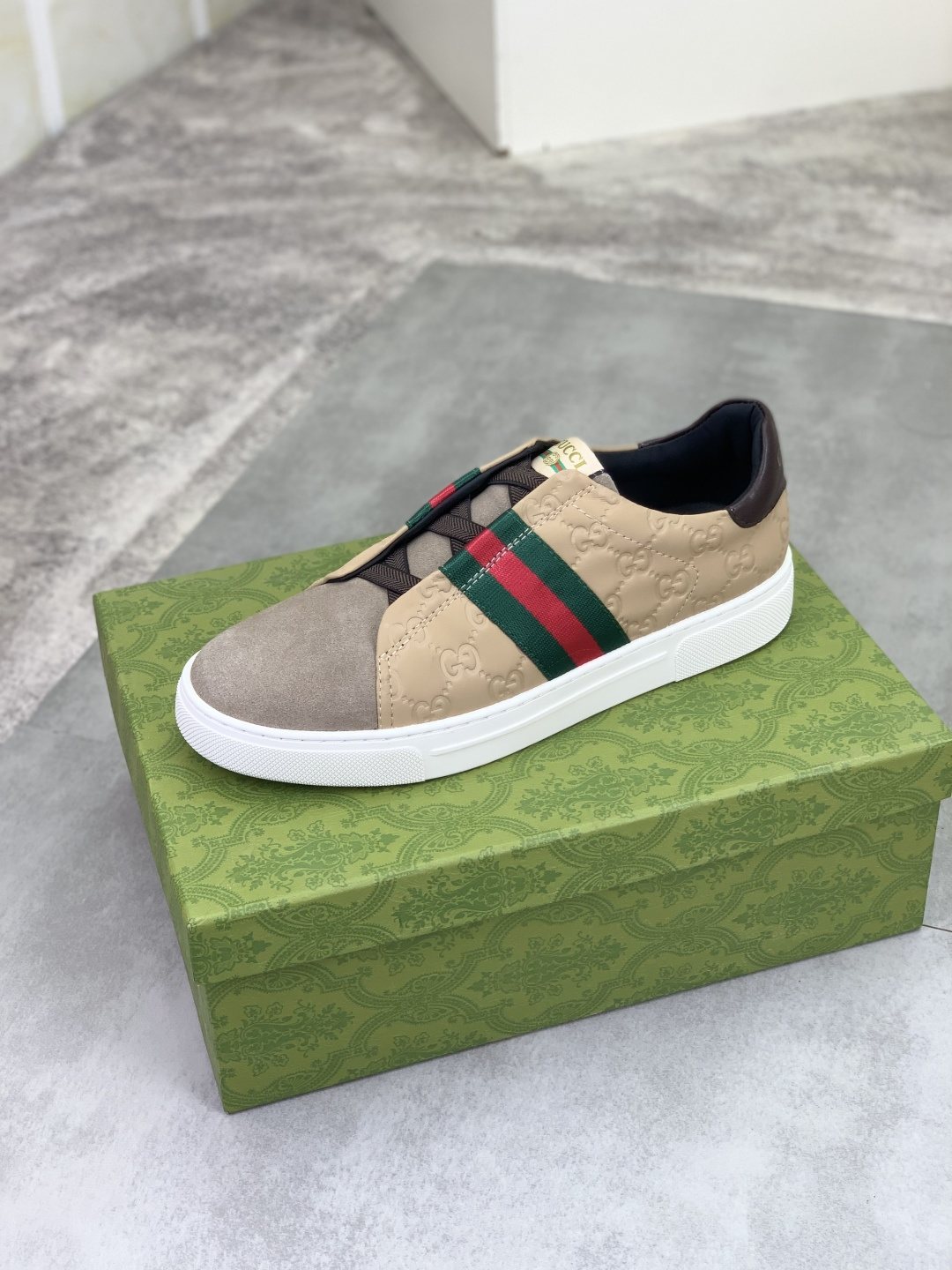 Gucci Green-Red Stripe Slip-On Sneakers