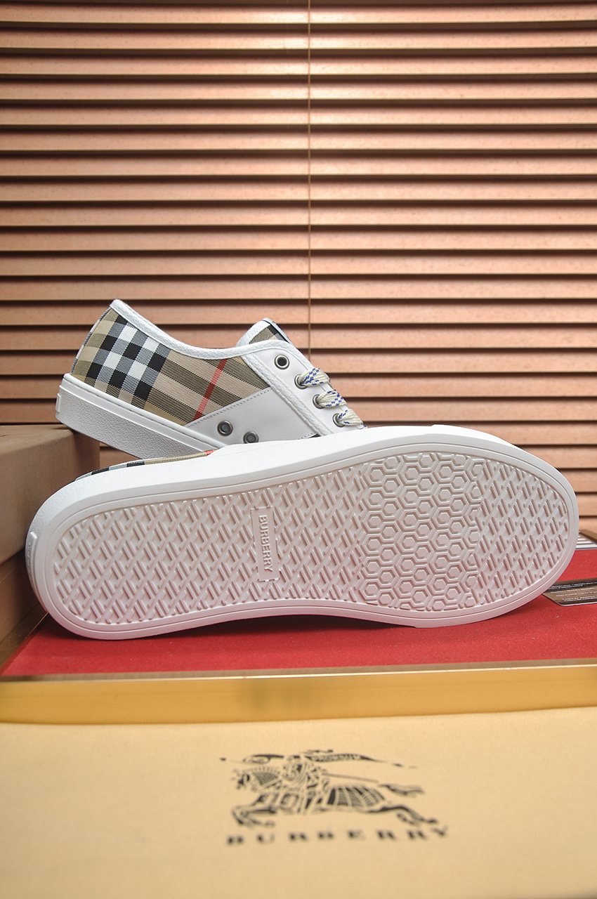 Burberry Check Low-Top Sneakers - Padded Collar