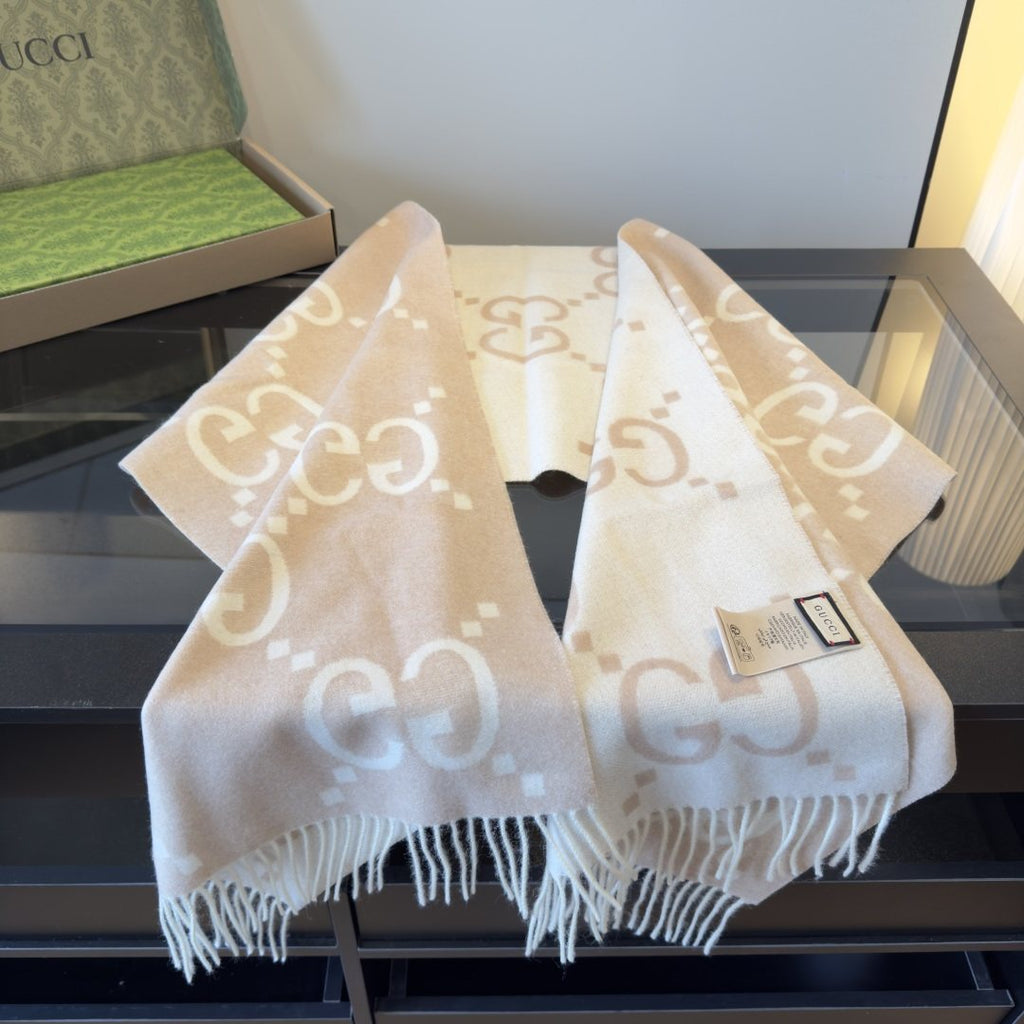 Gucci Reversible GG Fringed Scarf