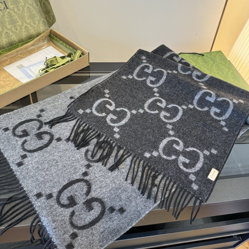 Gucci Reversible GG Fringed Scarf