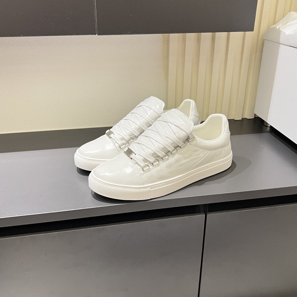 Balenciaga Metal-Bar Low-Top Sneakers